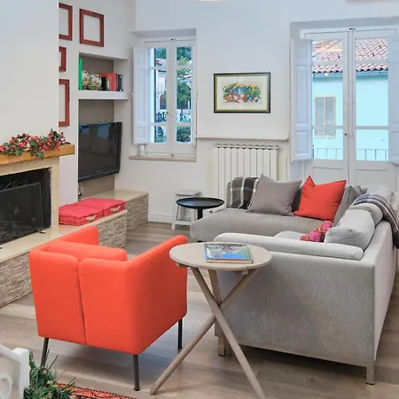 Casa de Férias Antica Casa Del Segretario Serramonacesca